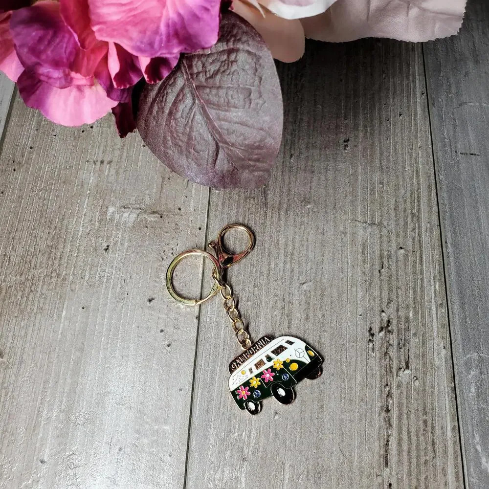 Volkswagon California Retro Hippie Van Keychain NWOT - Picture 13 of 15